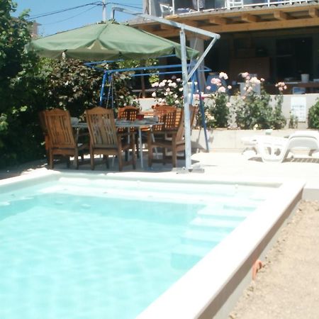 Beach Apartments Toni Подстрана Екстер'єр фото