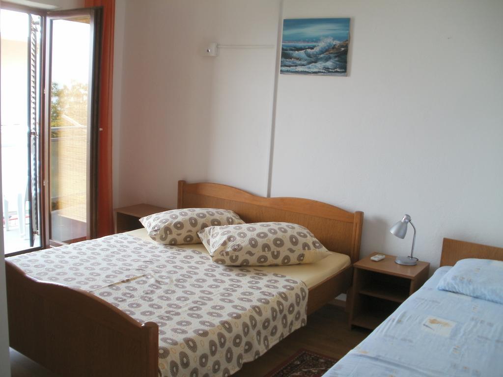 Beach Apartments Toni Подстрана Номер фото