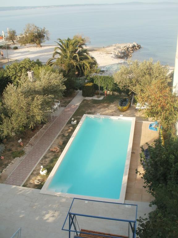 Beach Apartments Toni Подстрана Екстер'єр фото
