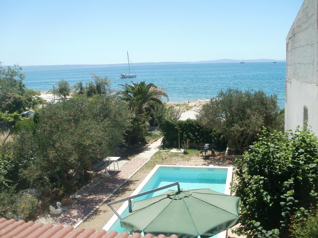 Beach Apartments Toni Подстрана Екстер'єр фото