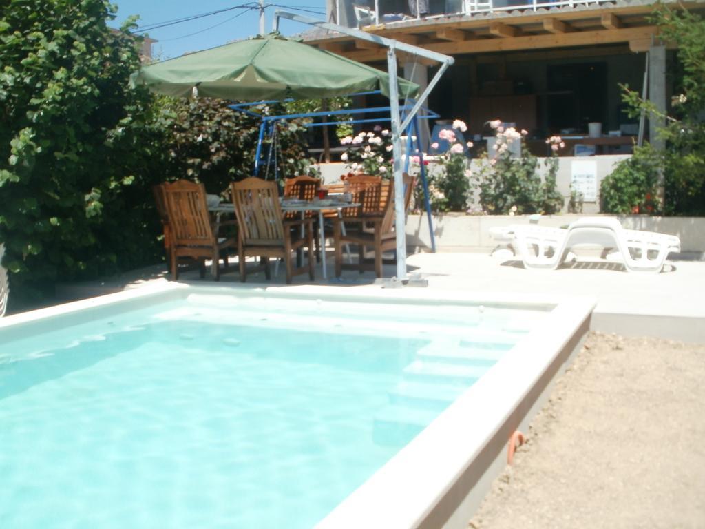 Beach Apartments Toni Подстрана Екстер'єр фото