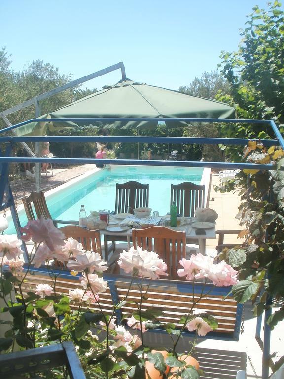 Beach Apartments Toni Подстрана Екстер'єр фото