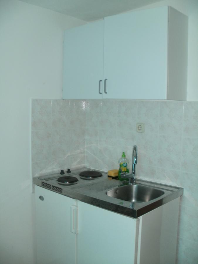 Beach Apartments Toni Подстрана Екстер'єр фото